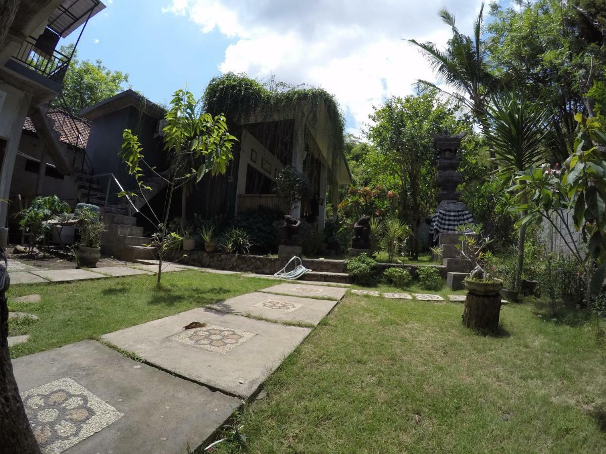 Rumah Made Amed  Bagian luar foto